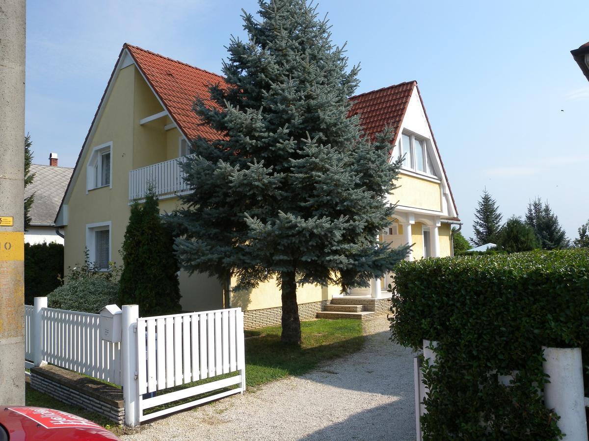 Apartments In Felsopahok/Balaton 19019 Exterior photo